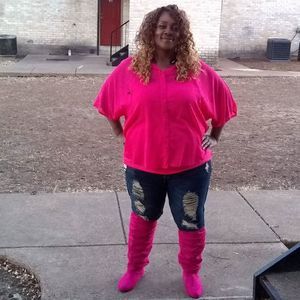 Meet your Posher, Katina